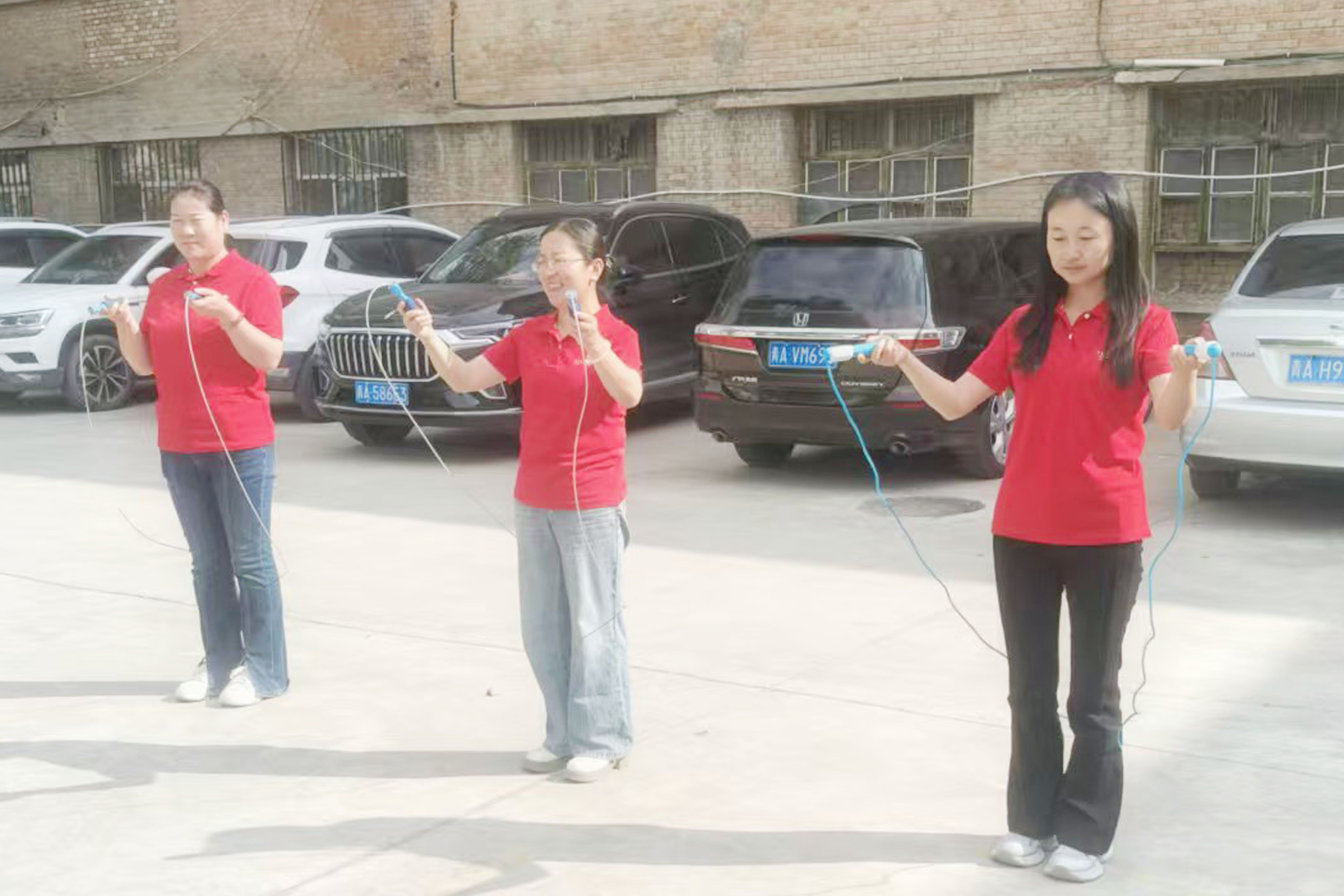 建設(shè)工程公司開展“慶國慶 迎中秋”文體活動(dòng)3.jpg